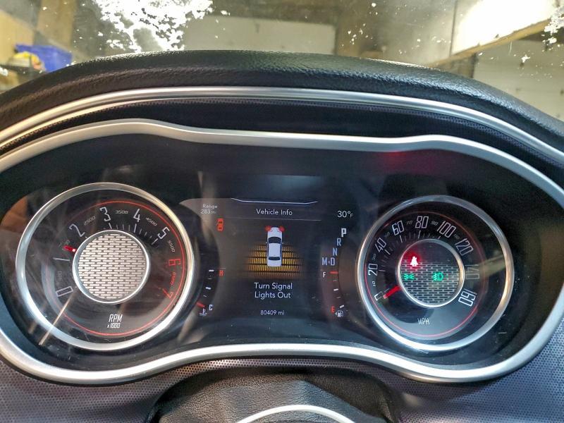 2015 Dodge Challenger sxt Plus