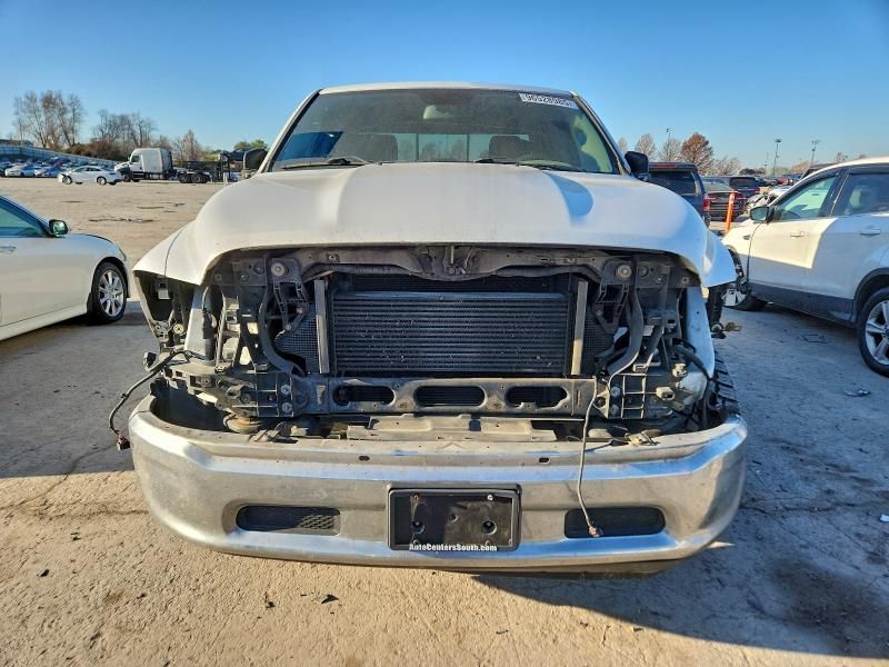 2016 Dodge RAM 1500 SLT