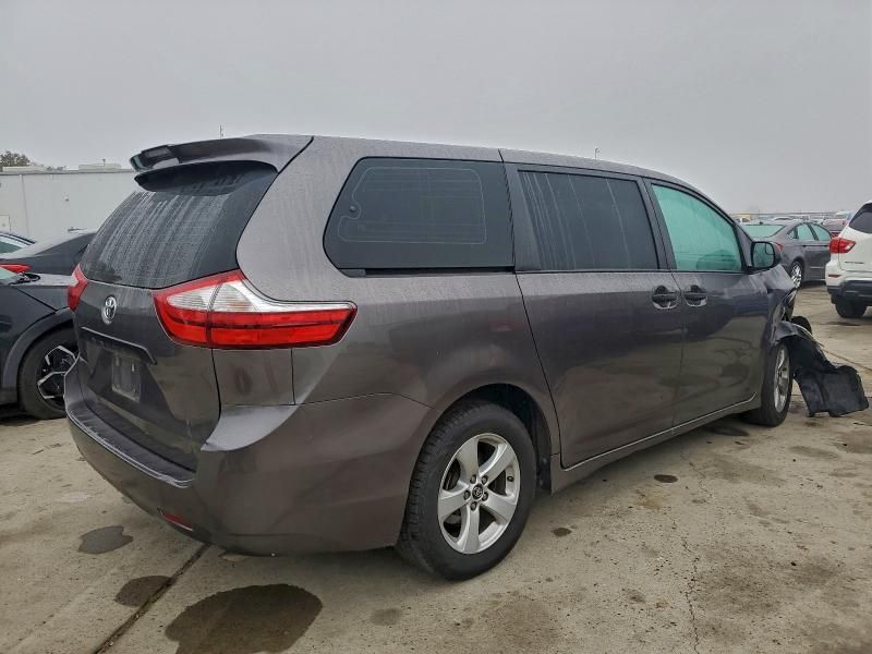 2018 Toyota Sienna l