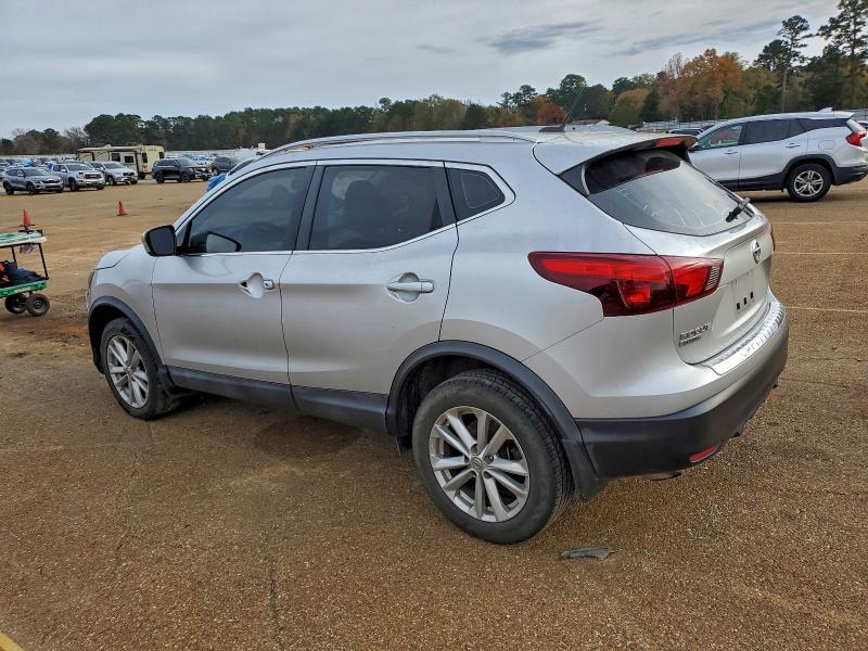 2018 Niss Rogue Sport