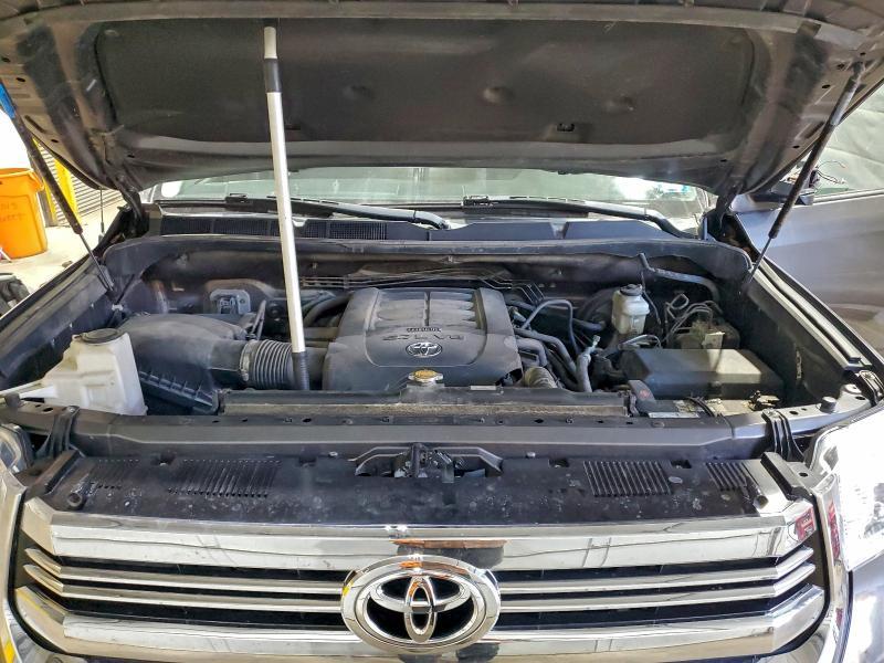 2016 Toyota Tundra Crewmax SR5