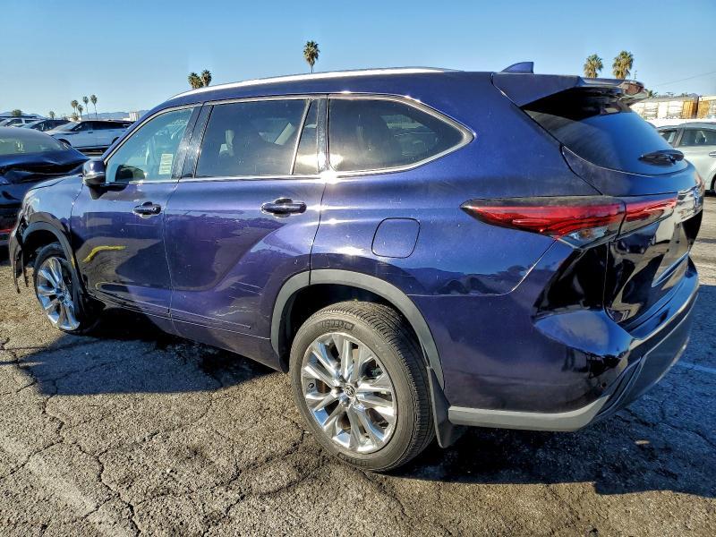 2022 Toyota Highlander Hybrid Limited