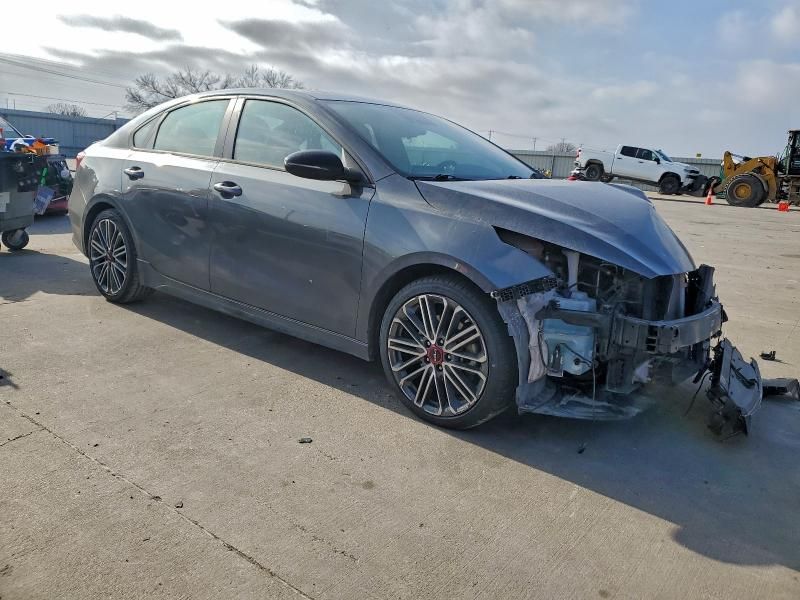 2022 KIA Forte gt