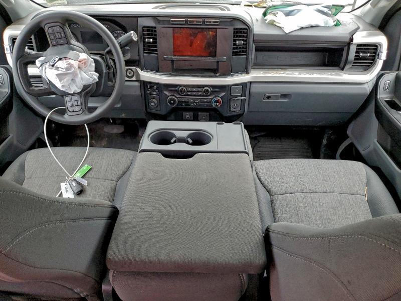 2023 Ford F350 xl rwd 6.8l V-8 Long box