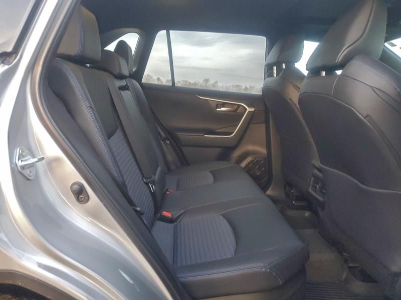 2025 Toyota Rav4 xse