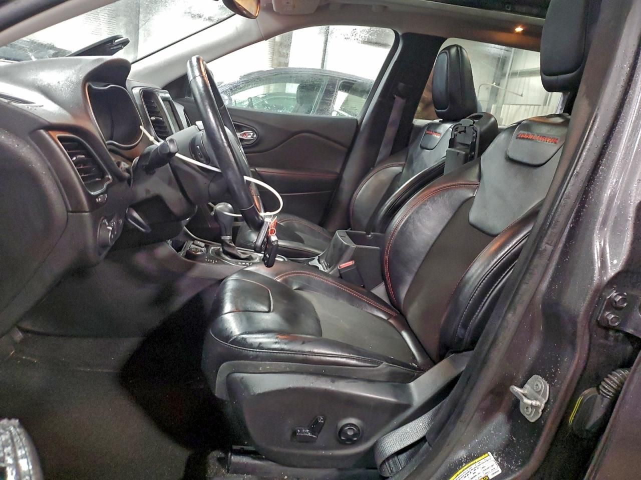 2020 Jeep Cherokee Trailhawk