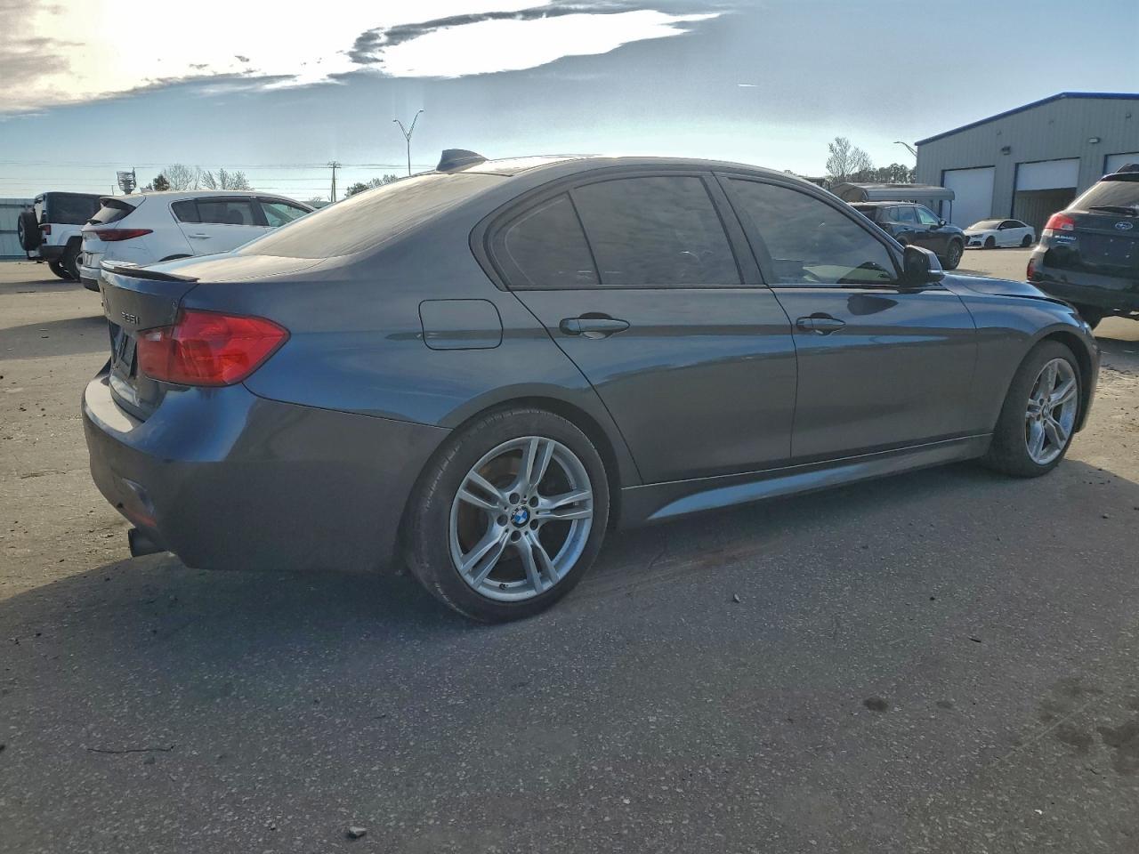 2013 BMW 335 xi