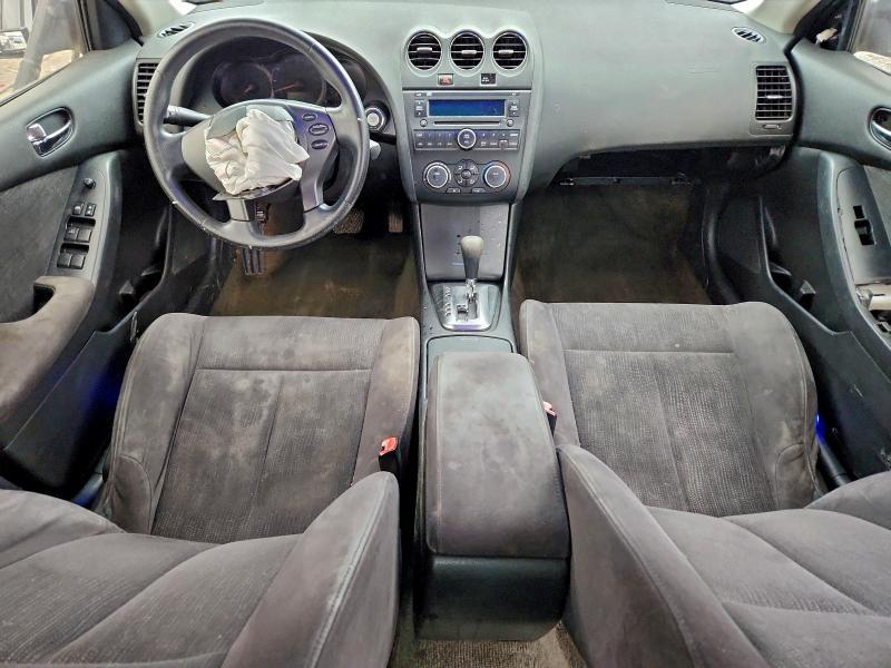 2010 Niss Altima