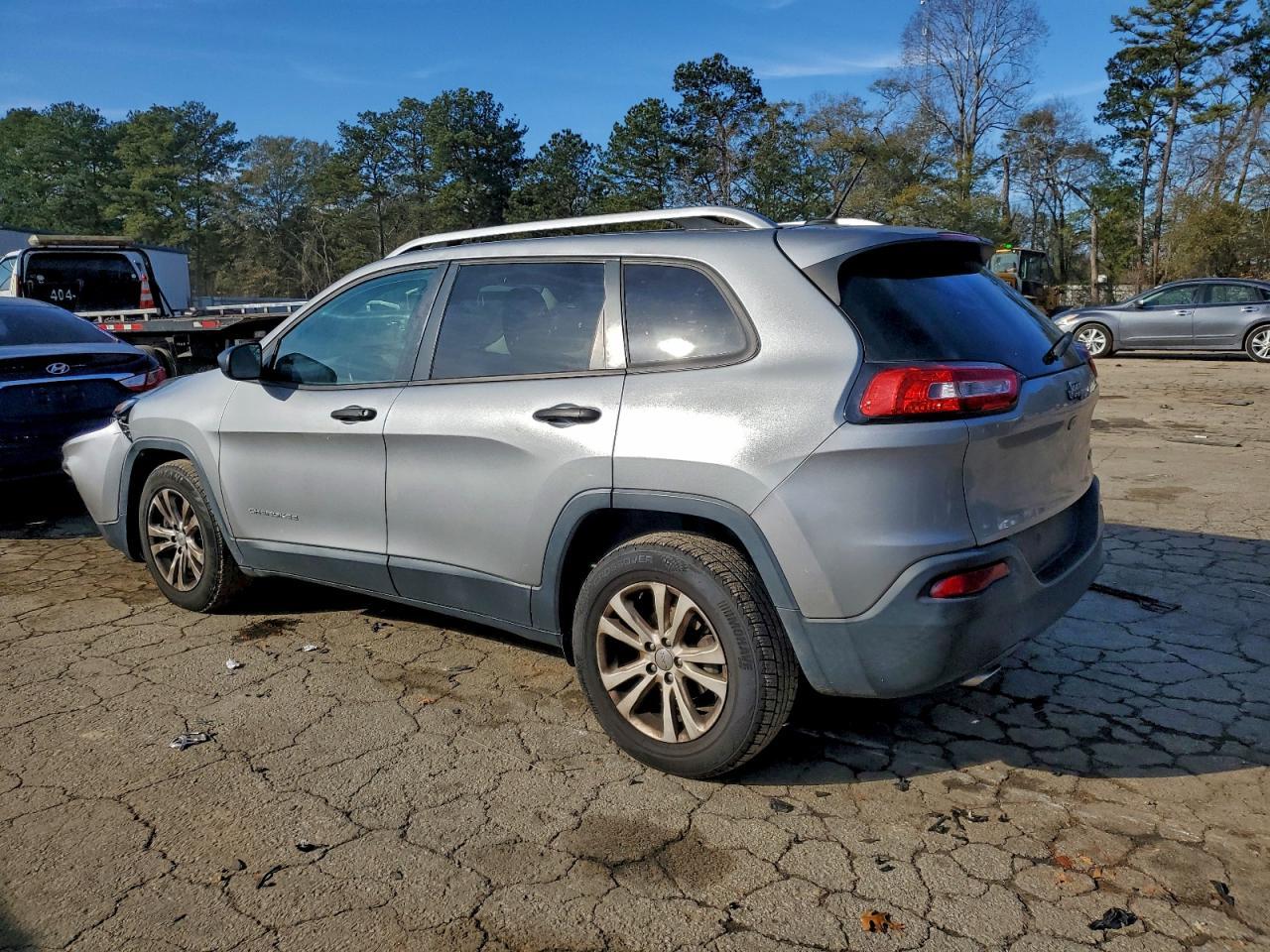 2015 Jeep Cherokee Sport