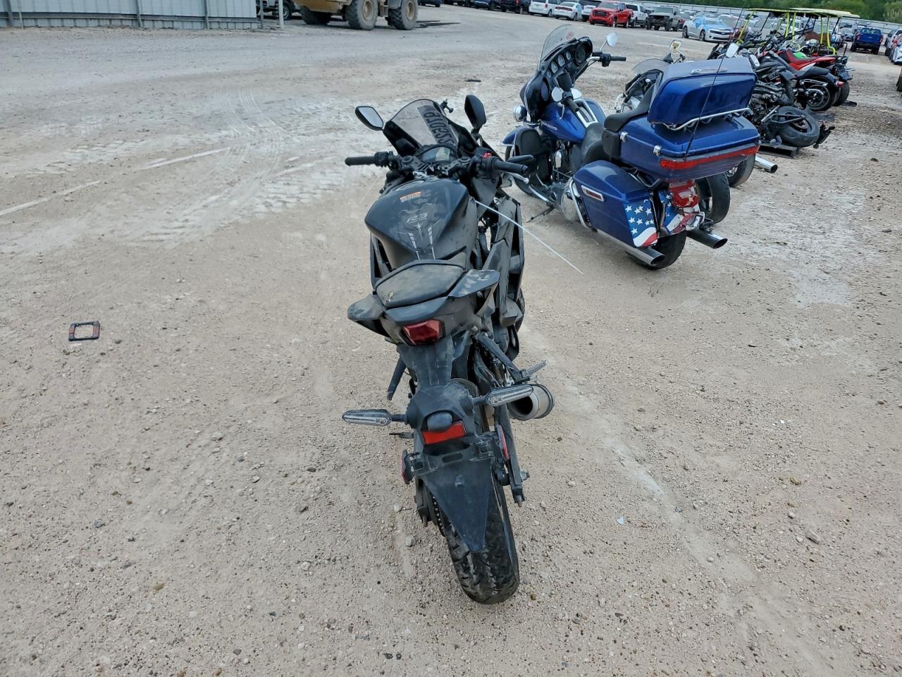 2025 Yamaha YFZ320 A