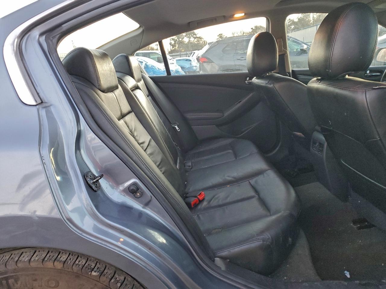 2010 Nissan Altima Base