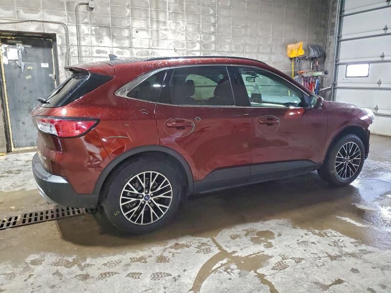 2021 Ford Escape Titanium