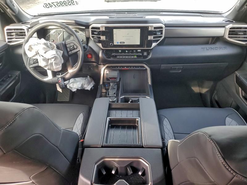 2025 Toyota Tundra Crewmax sr