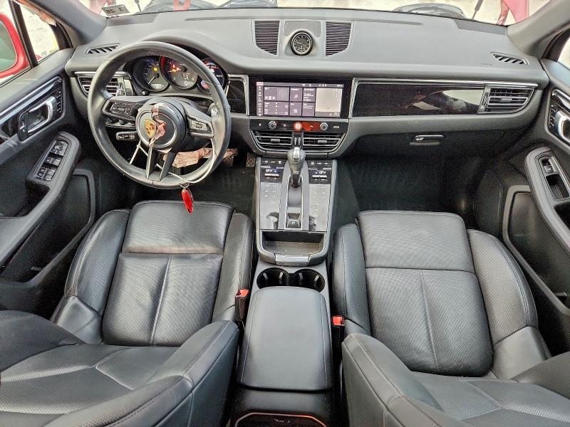 2023 Porsche Macan Base