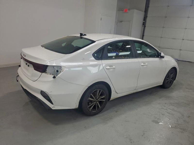 2024 KIA Forte lx