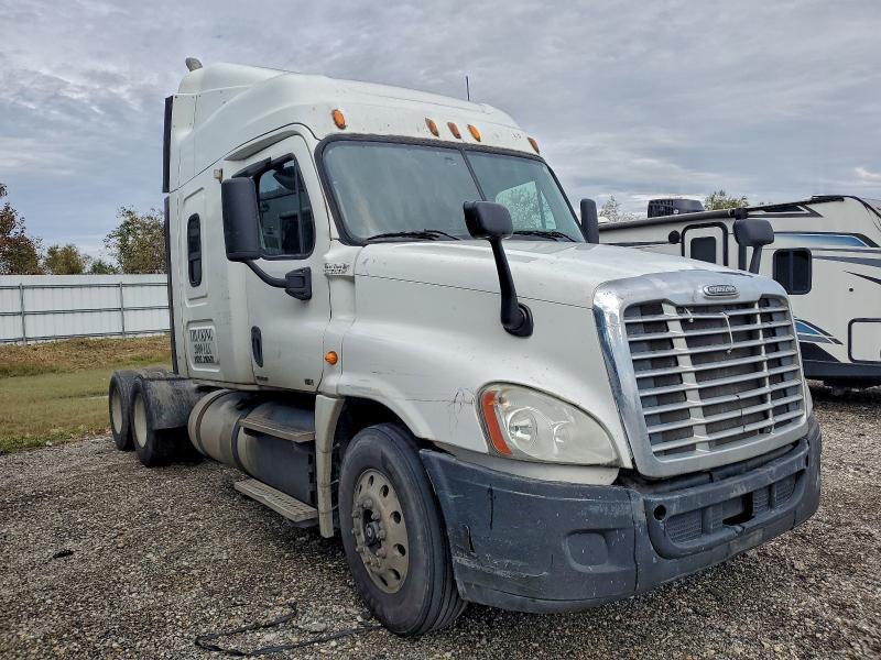 2012 Freightliner Cascadia 125 Semi Truck