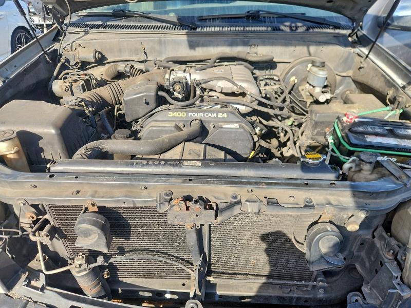 2003 Toyota Tundra Access cab SR5