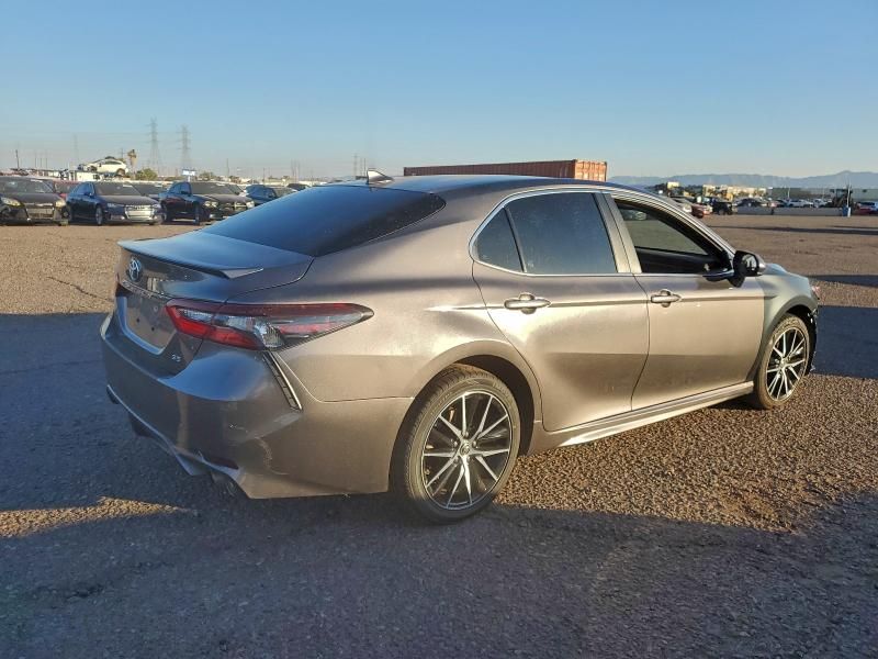 2021 Toyota Camry se