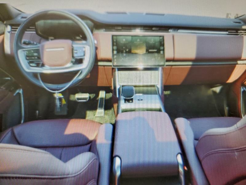 2025 Land Rover Range Rover se