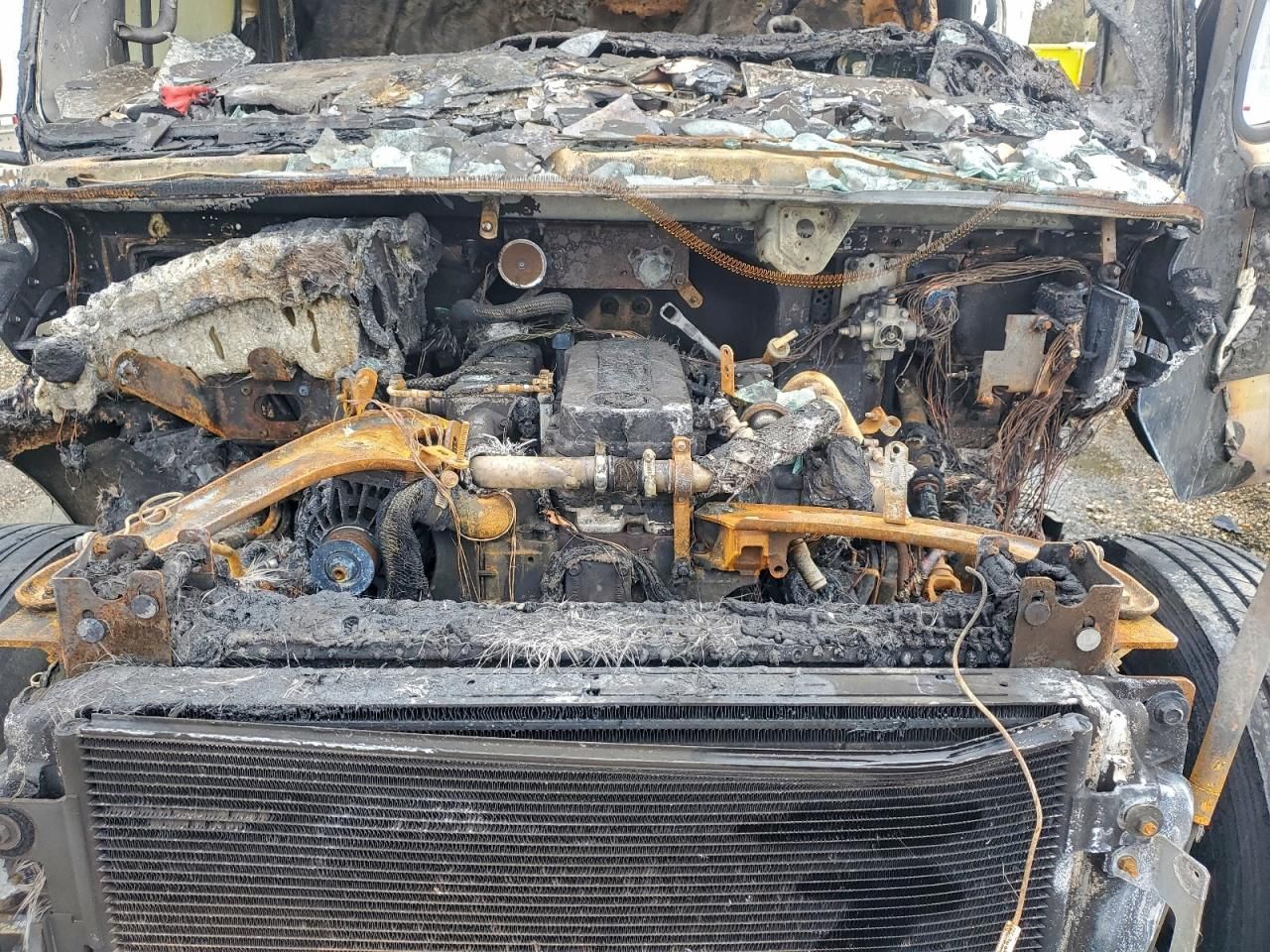 2016 Freightliner Business Class M2 BOX Truck