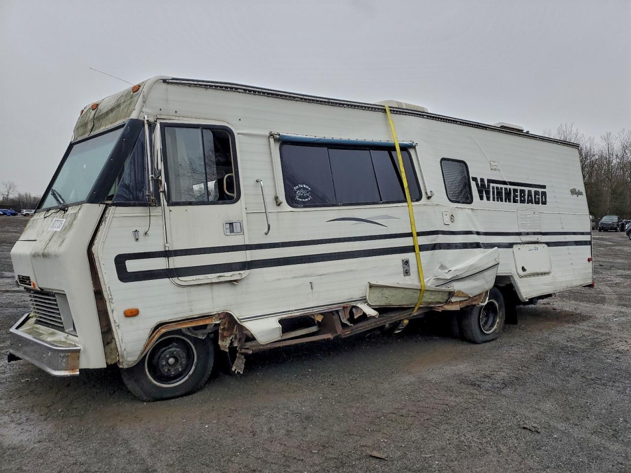 1982 Chevrolet 1982 Winnebago Chieftain Recreational Vehicle