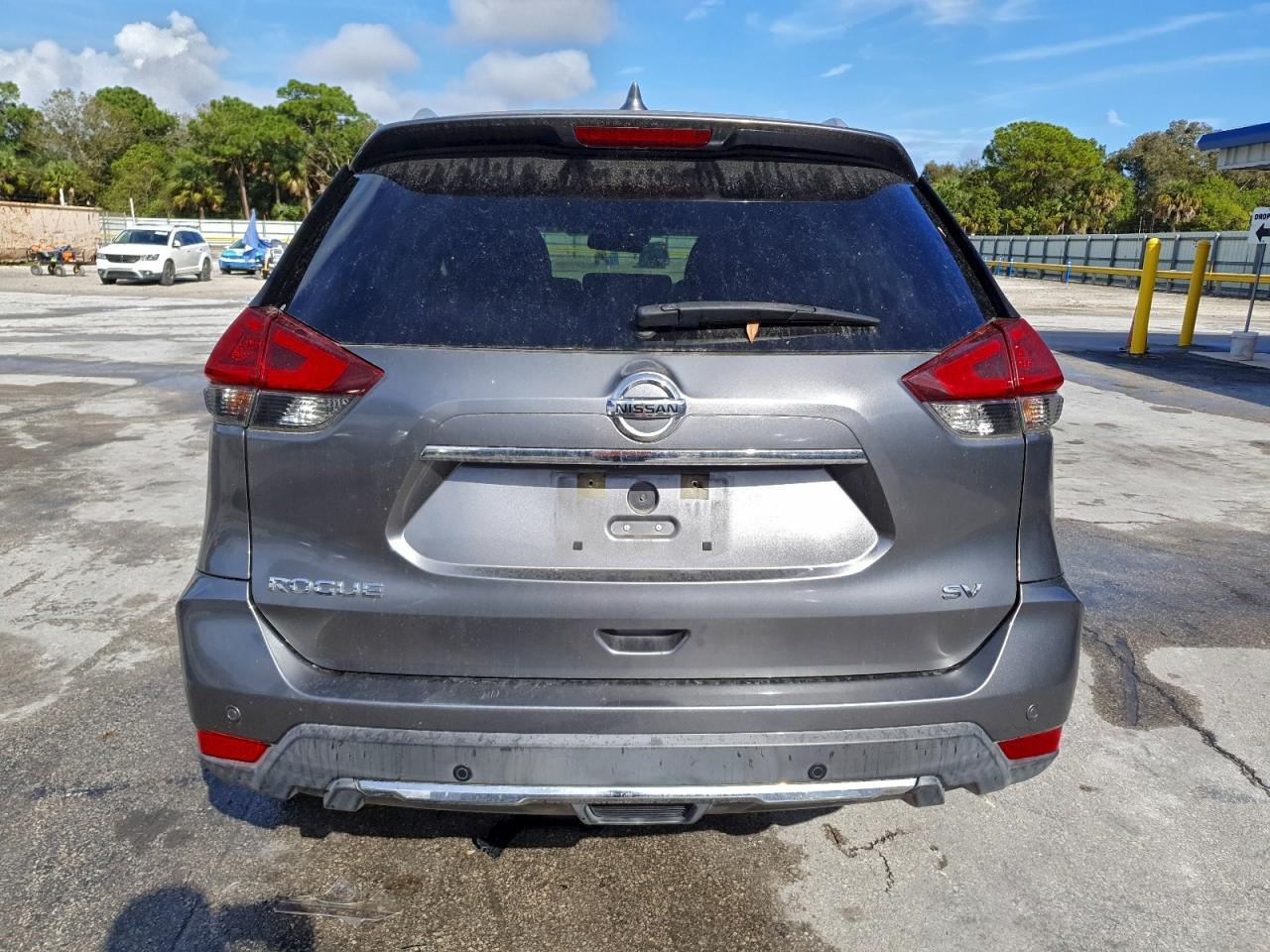 2019 Nissan Rogue sv