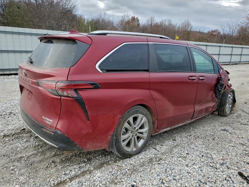 2023 Toyota Sienna Limited