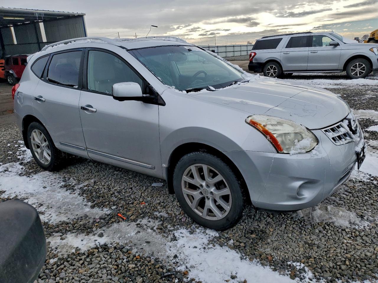 2013 Nissan Rogue s