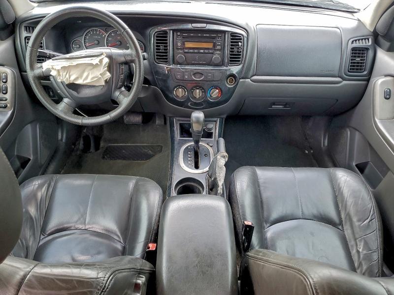 2005 Mazda Tribute s