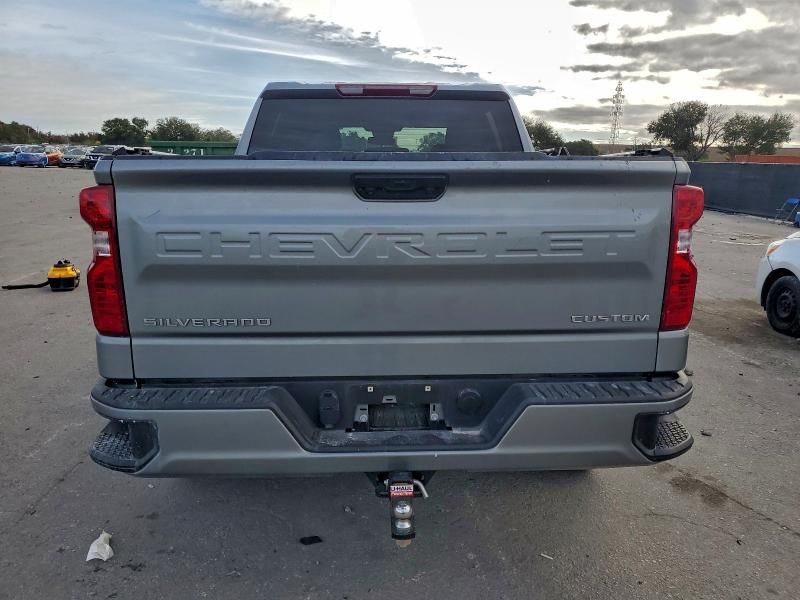 2025 Chevrolet Silverado C1500 Custom