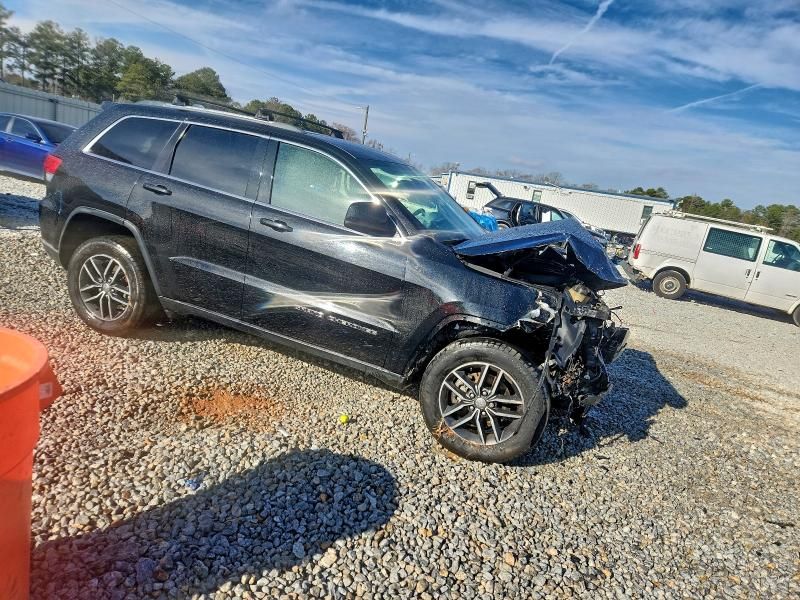 2018 Jeep Grand Cherokee Laredo