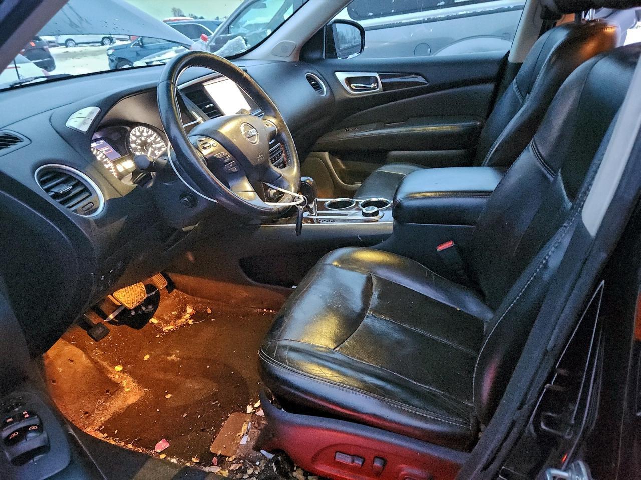 2014 Nissan Pathfinder s