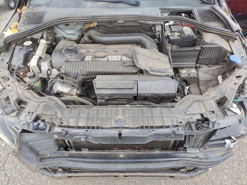 2015 Volvo V60 Cross Country Premier