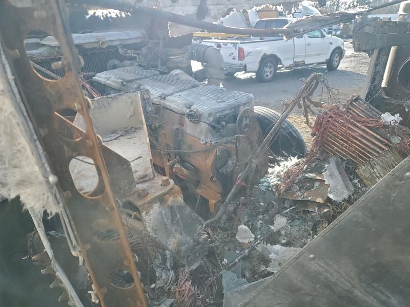 2001 Peterbilt Tractor 2001 Peterbilt 379 Semi Truck