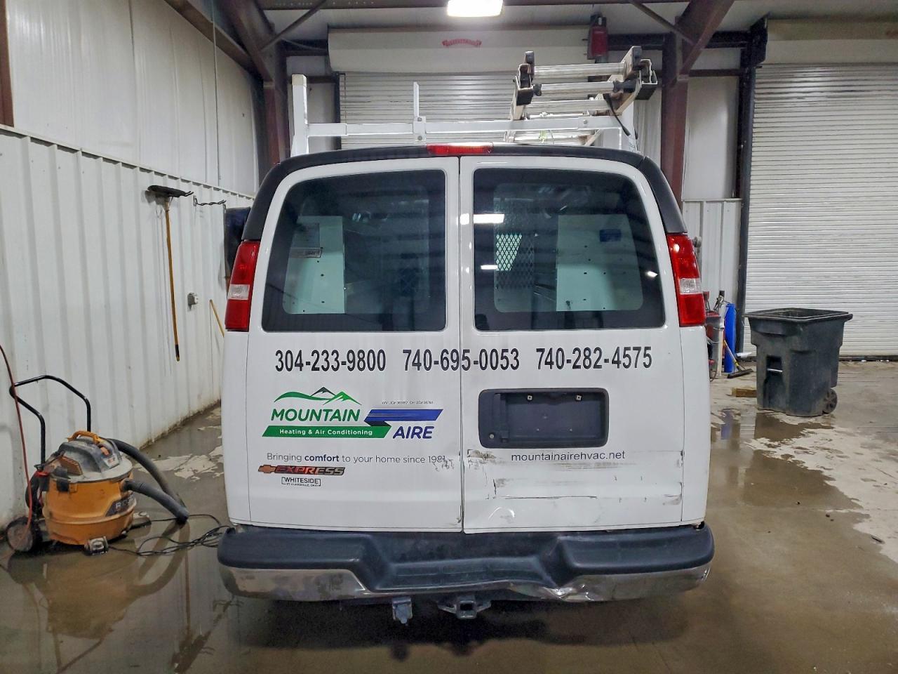 2022 Chevrolet Express 2500 Utility / Service Van