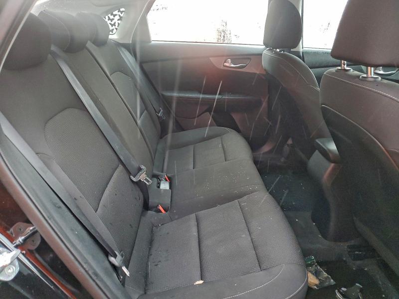 2021 KIA Forte fe