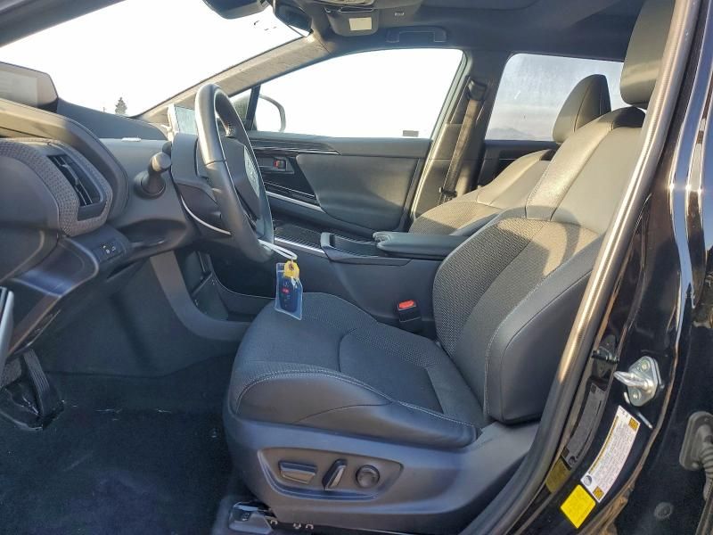 2025 Toyota Bz4x xle