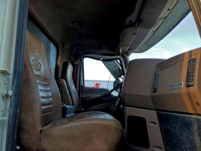 2015 Mack Gu800 Dump Truck