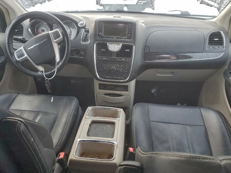 2015 Chrysler Town & Country Touring