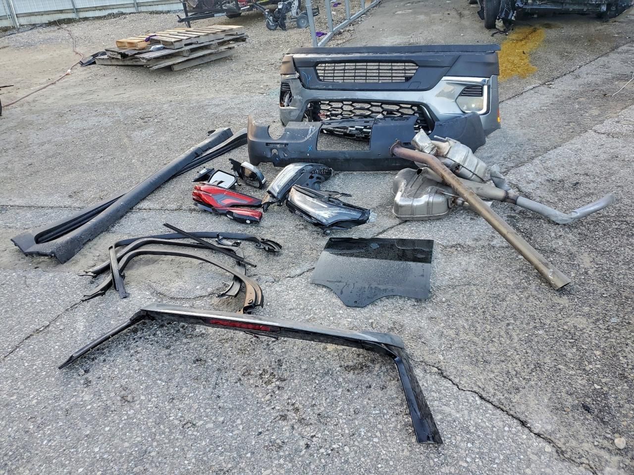 2023 Chevrolet Traverse rs