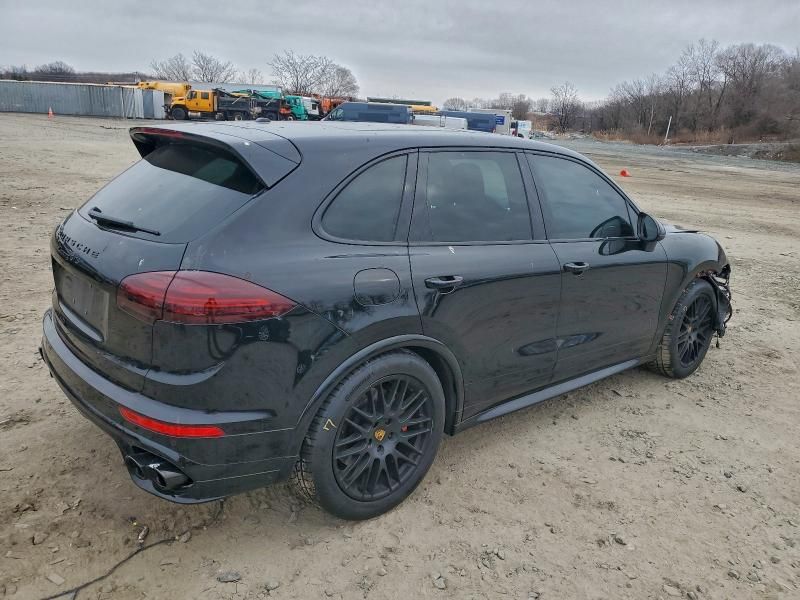 2017 Porsche Cayenne gts