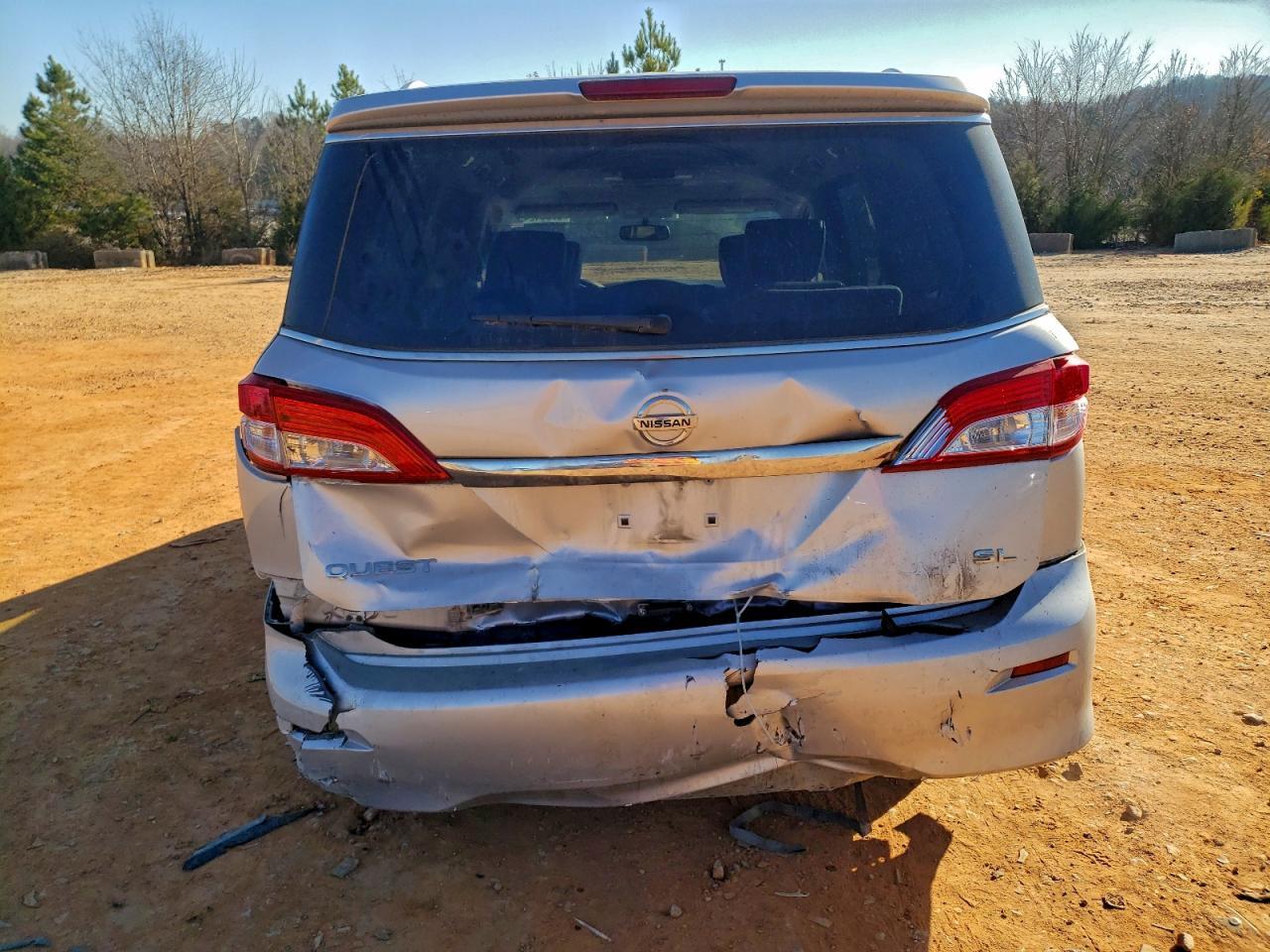2013 Nissan Quest s