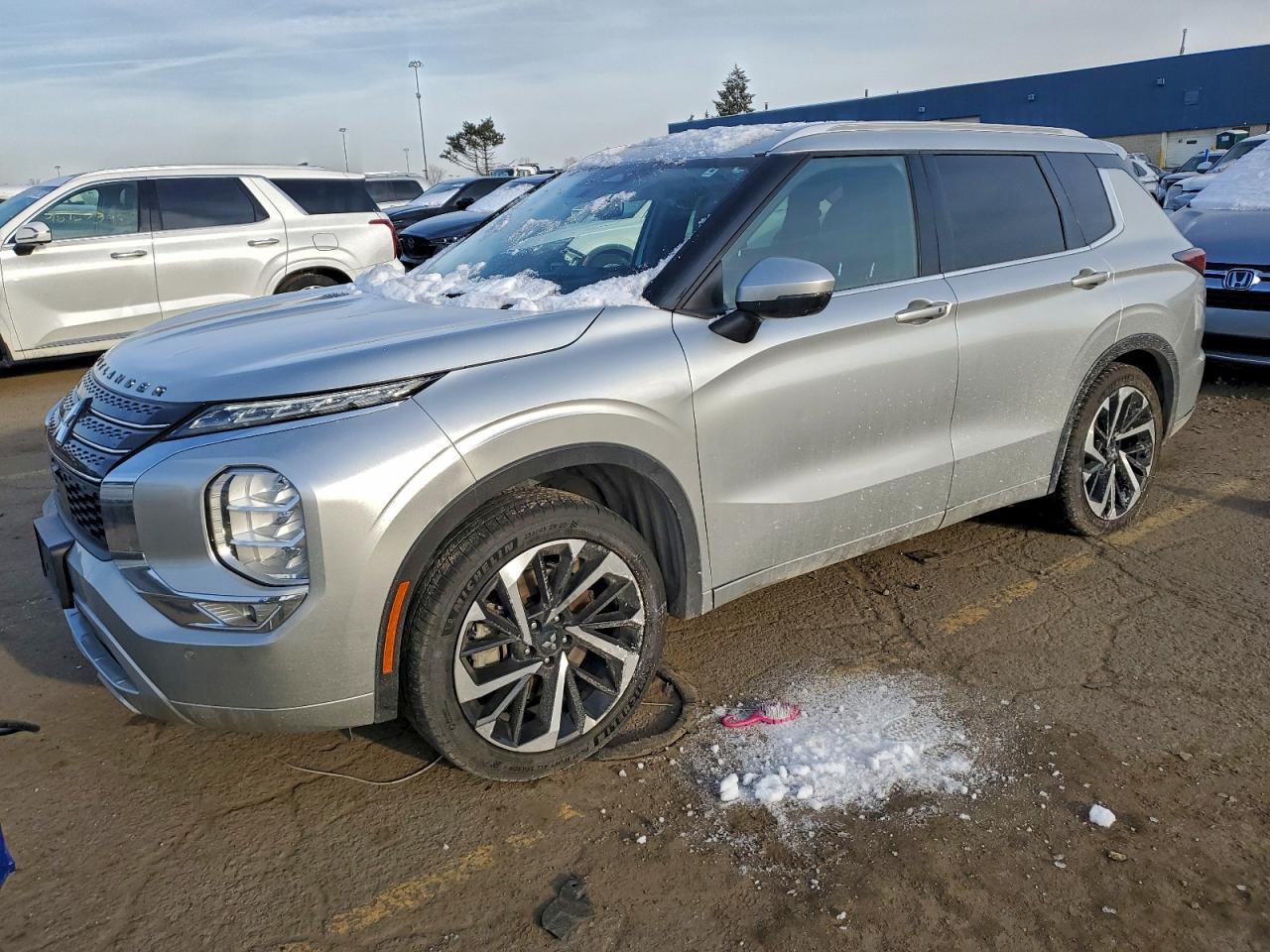 2022 Mitsubishi Outlander sel