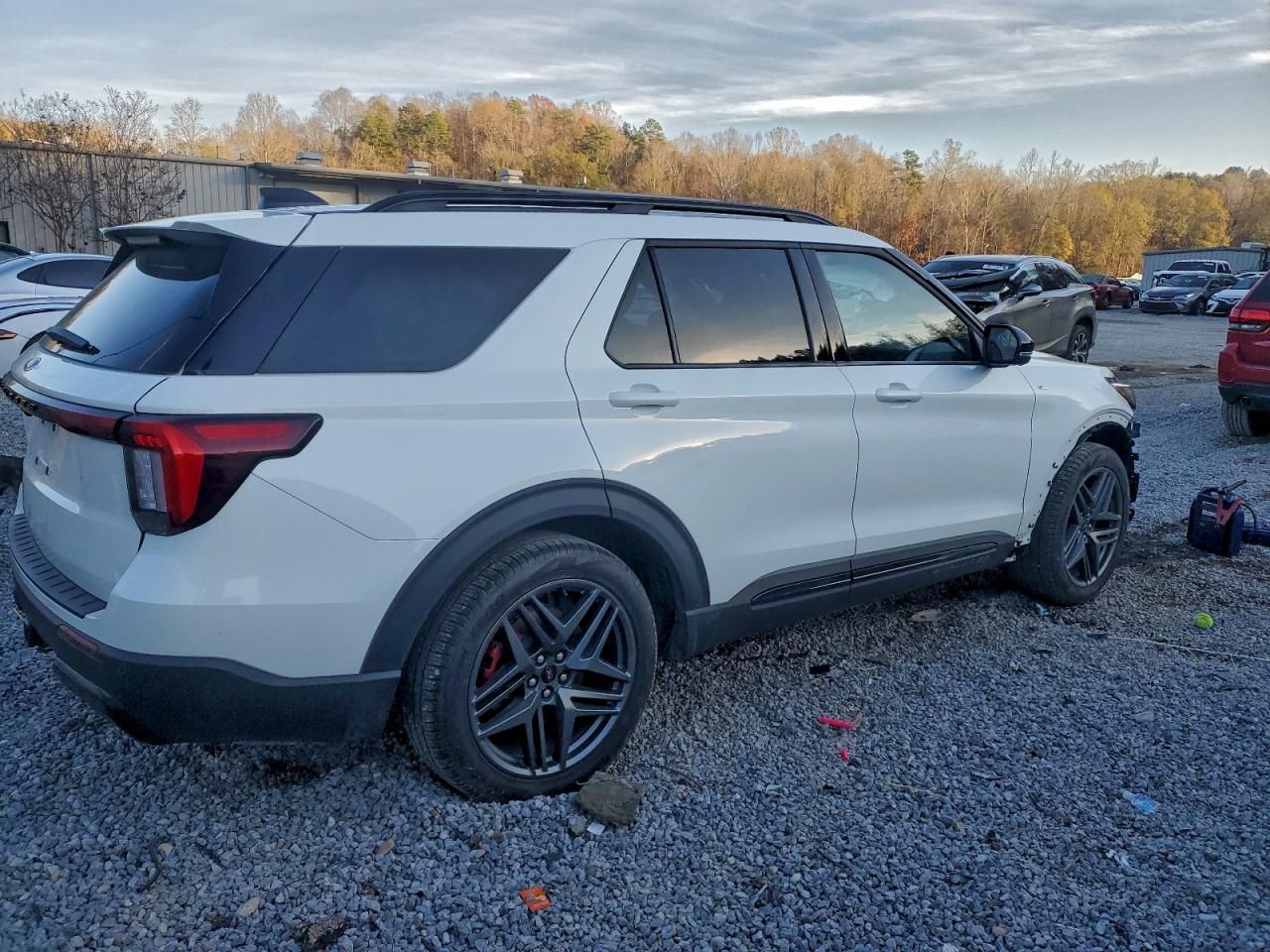 2025 Ford Explorer St-line