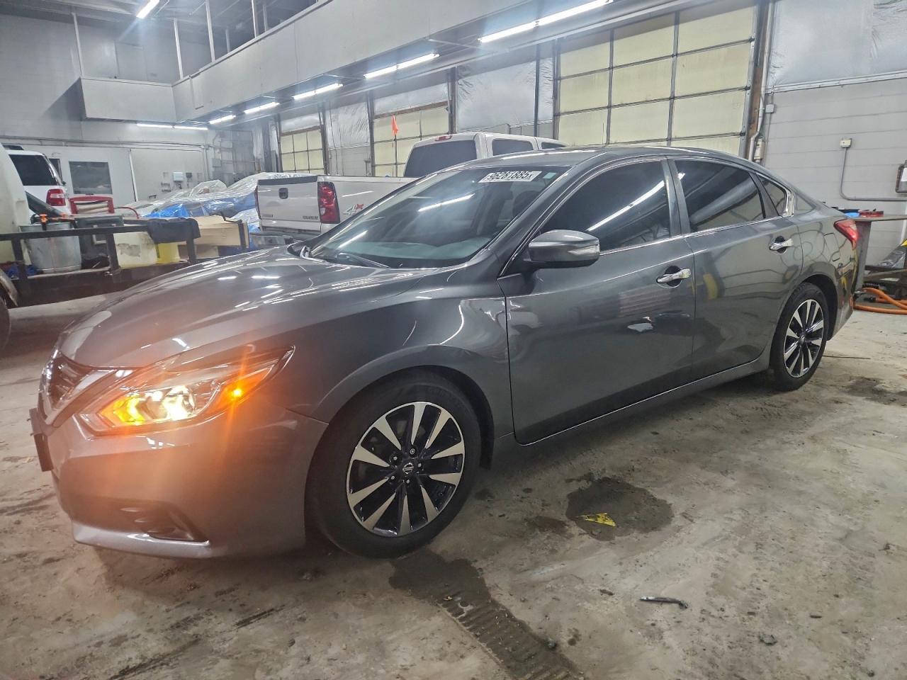 2017 Niss Altima