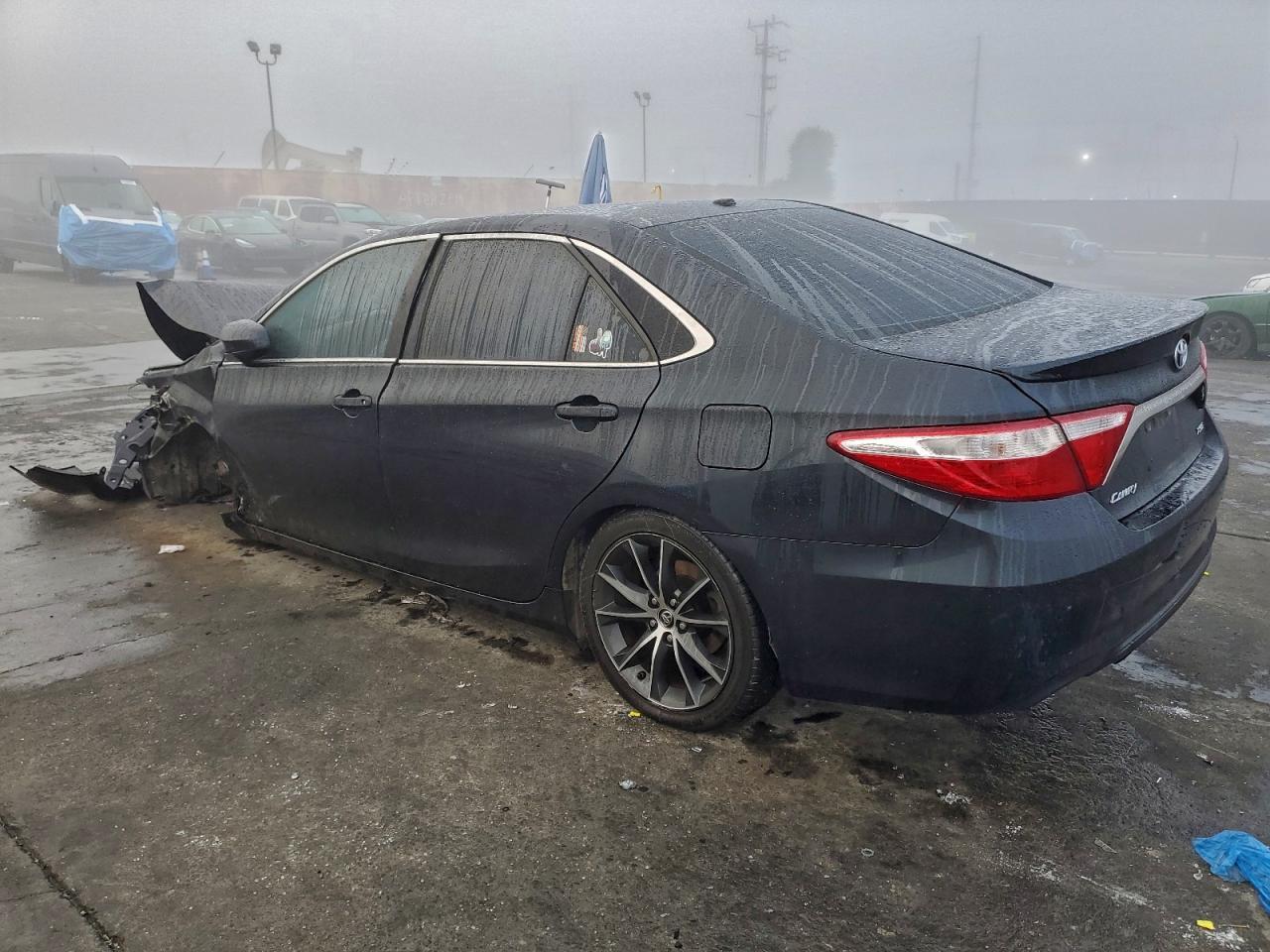 2015 Toyota Camry le