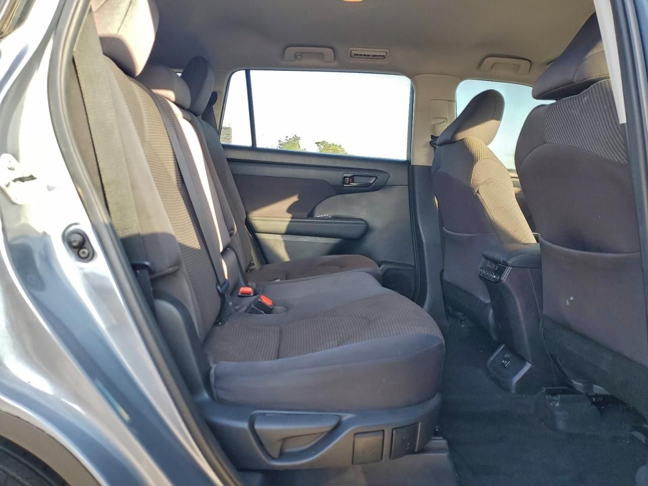 2021 Toyota Highlander l