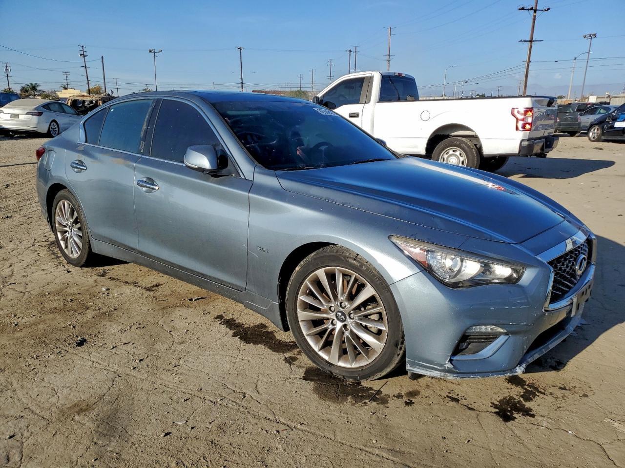 2018 Infiniti Q50 Luxe