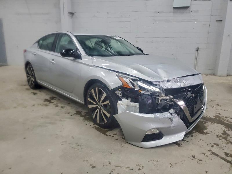 2021 Nissan Altima sr