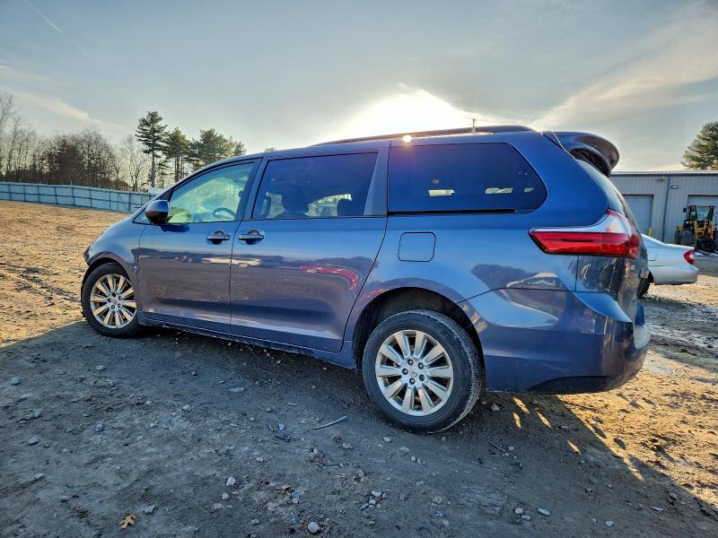 2015 Toyota Sienna le
